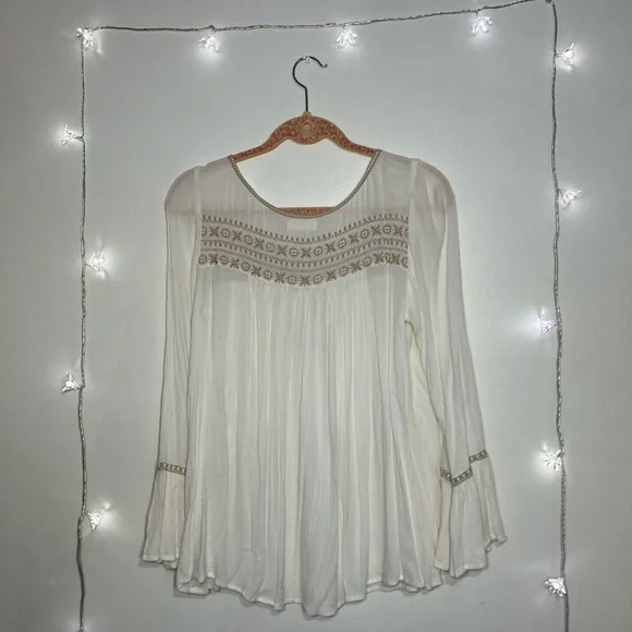 SOLD - Altar’d State Boho Top - Picture 4 of 5